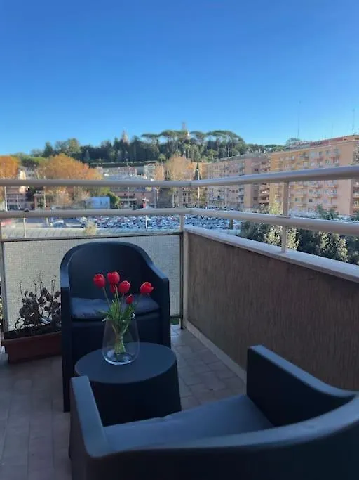 Vatican Apartment Cipro ローマ イタリア